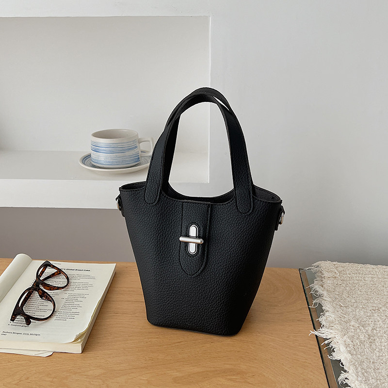 Изысканная мини-сумка-корзинка – обзор и цена Luxury Bags Quiet