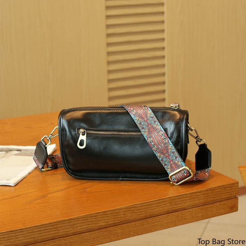 Сумка-подушка из натуральной к – обзор и цена Luxury Bags Quiet