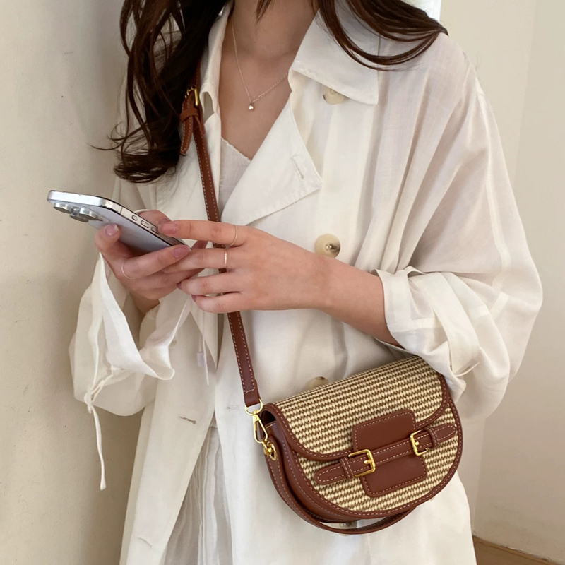 Мини-сумки-седла в английском  – обзор и цена Luxury Bags 2026