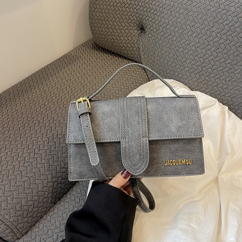 Женская сумка высокого класса  – обзор и цена Luxury Bags Jacquemus