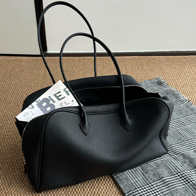 Черная мягкая кожаная сумка-то – обзор и цена Luxury Bags 2026
