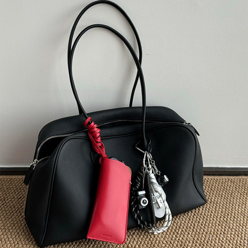 Черная мягкая кожаная сумка-то – обзор и цена Luxury Bags 2026